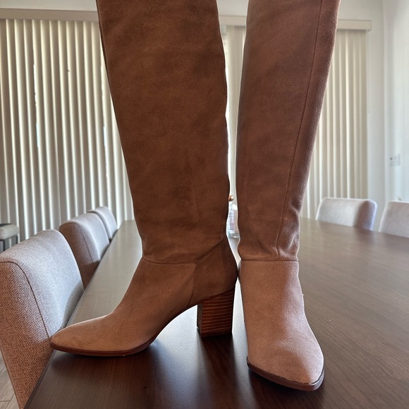 Sole society, size 7.5 light brown color new. Without box. - Picture 2 of 4